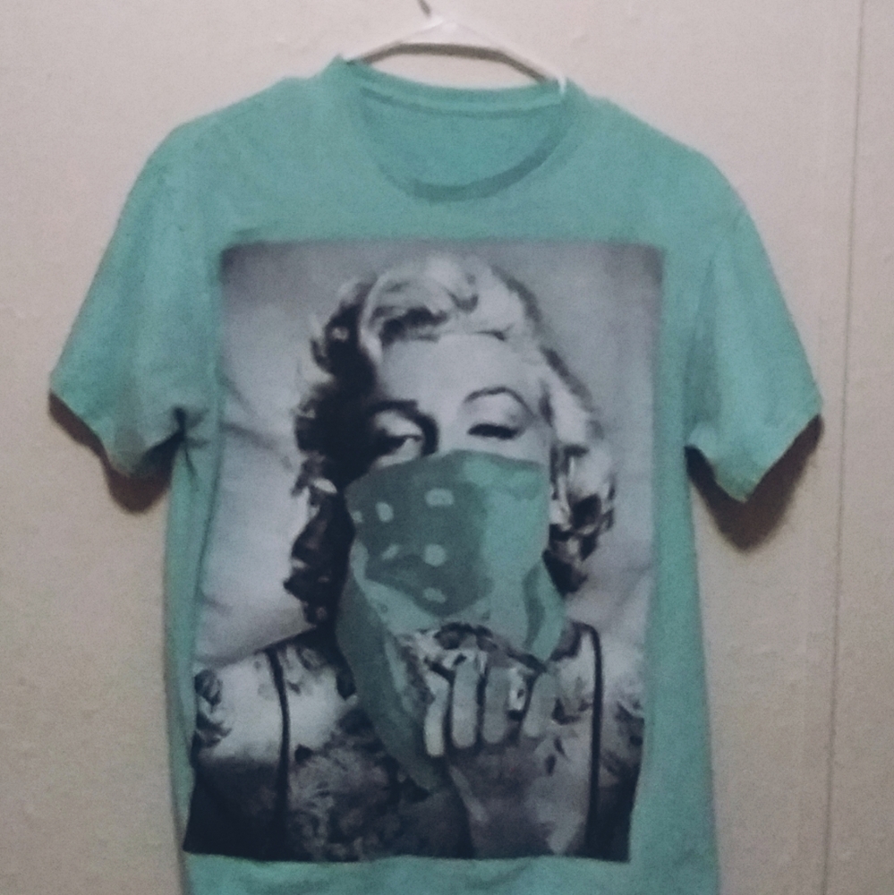 Marilyn Monroe/ With bandana/ Size-Large